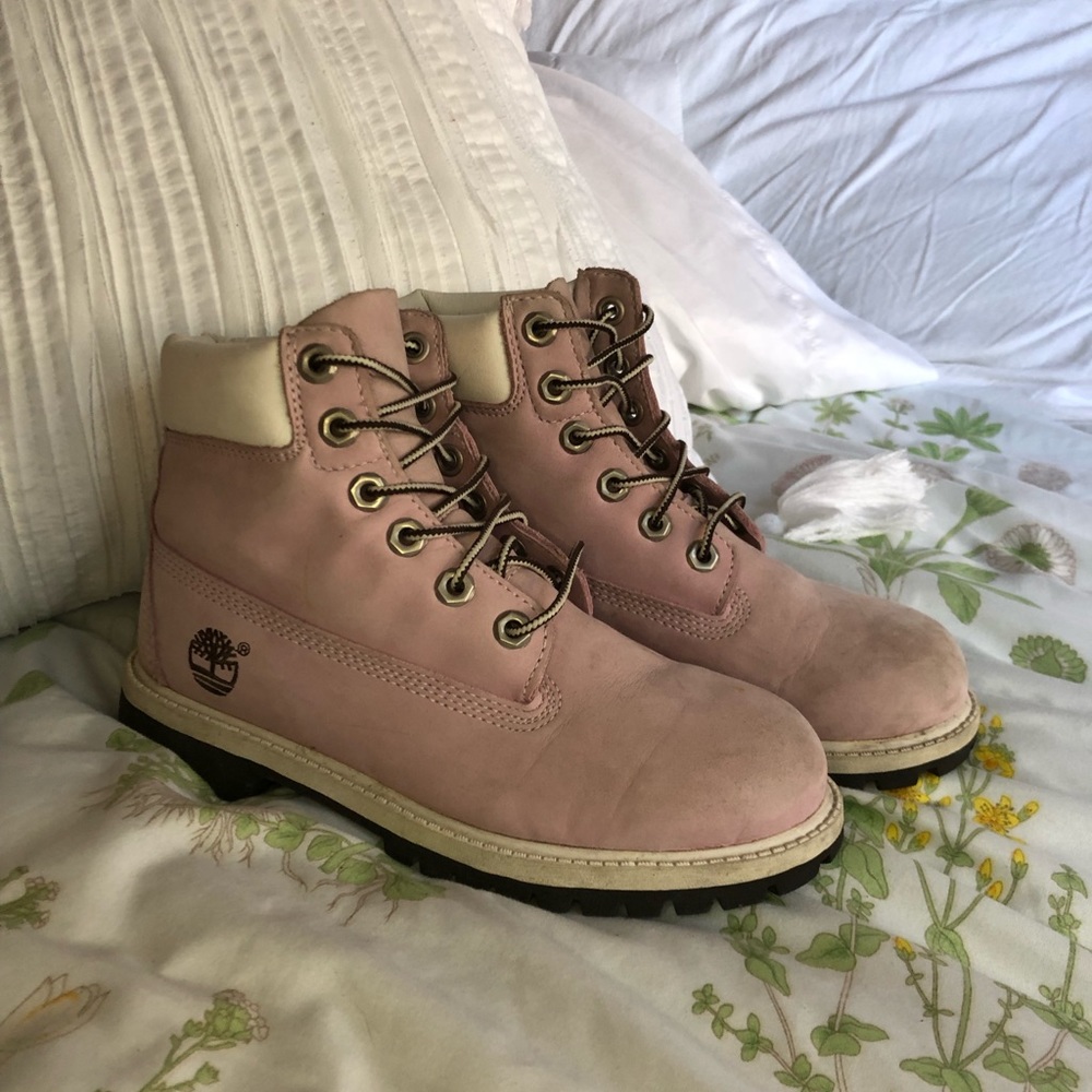 Baby pink Timbs